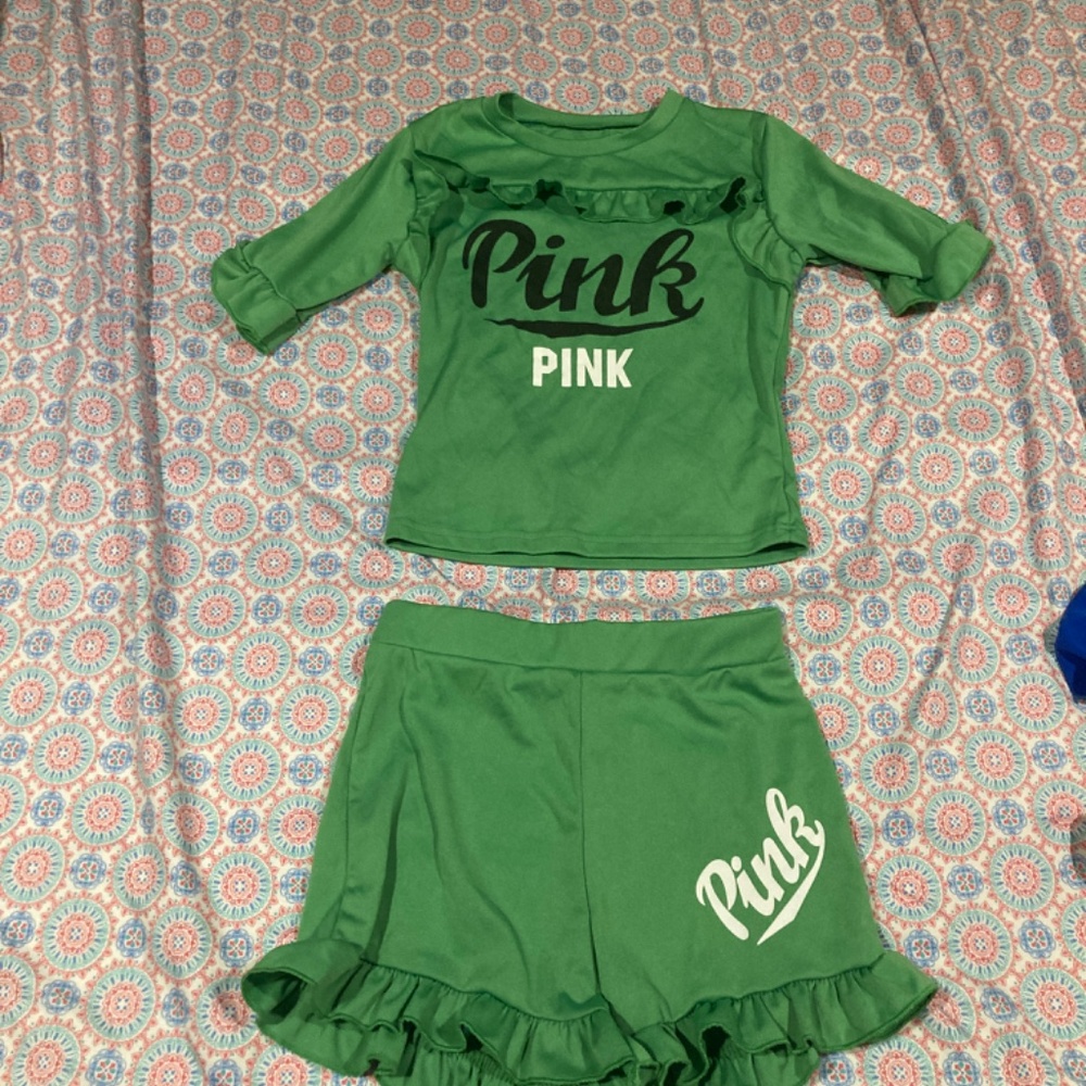Pink - Picture 3 of 4